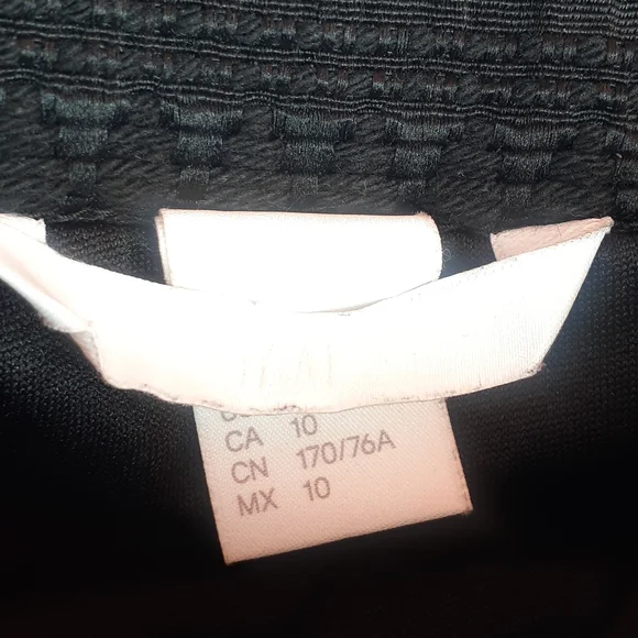 H&M Basic black textured pencil skirt, size 10 mini skirt - Picture 3 of 7